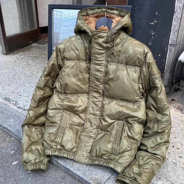 아베크롬비 카모플라쥬 다운 푸퍼자켓 