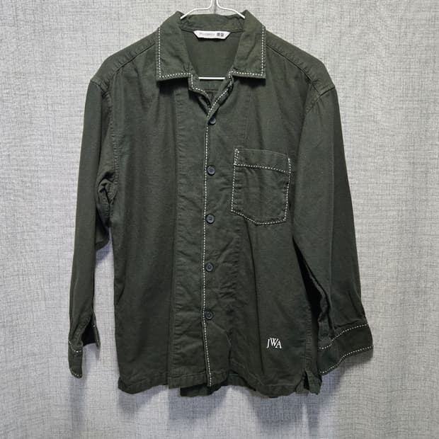 JW앤더슨 X 유니클로 셔츠 그린 스티치 