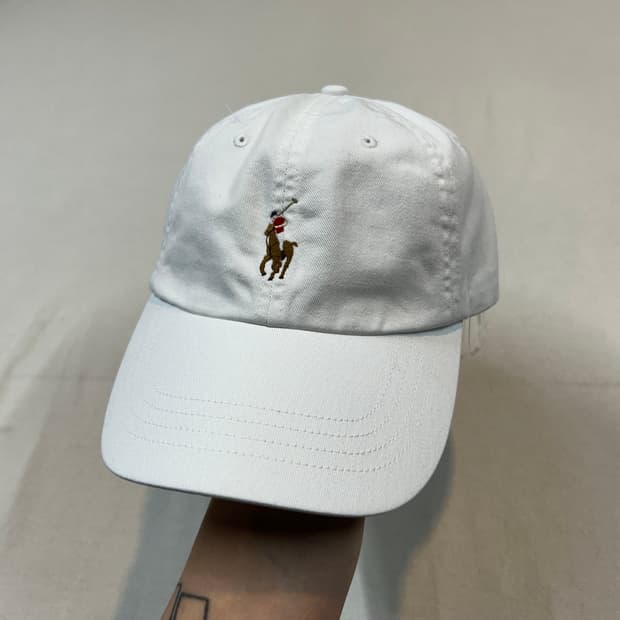 폴로 랄프로렌 화이트 볼캡 모자 가죽스트랩 신형 큐알탭