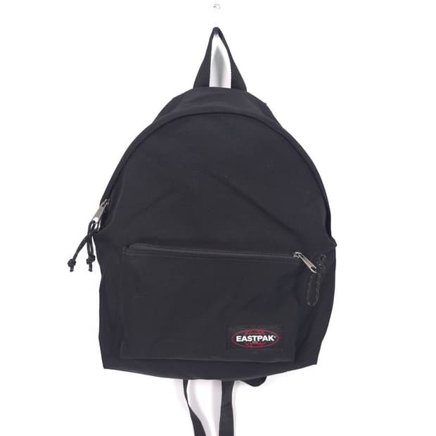 EASTPAK 블랙 베이직 데이팩 백팩