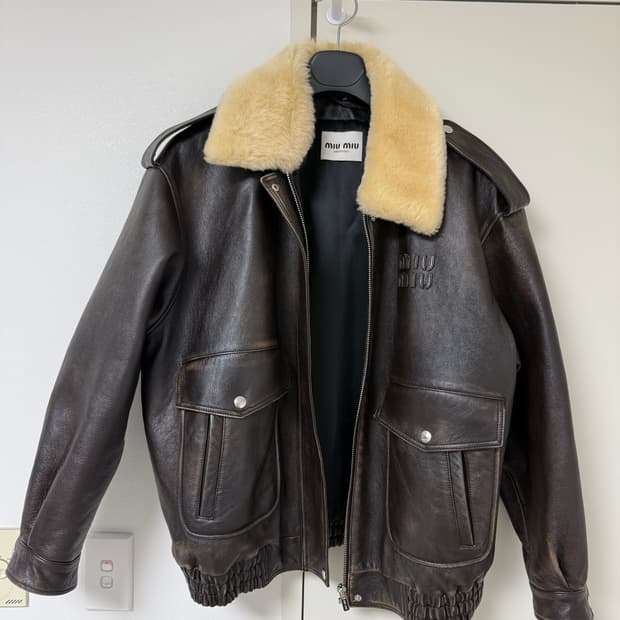 24FW 미우미우 가죽 봄버 자켓