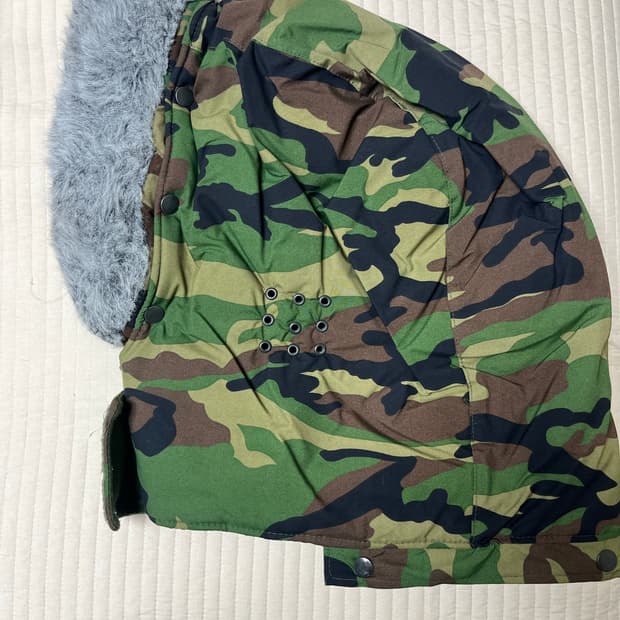 [비현용] 얼룩무의 방한두건(털모자) 포함 스키파카 판매