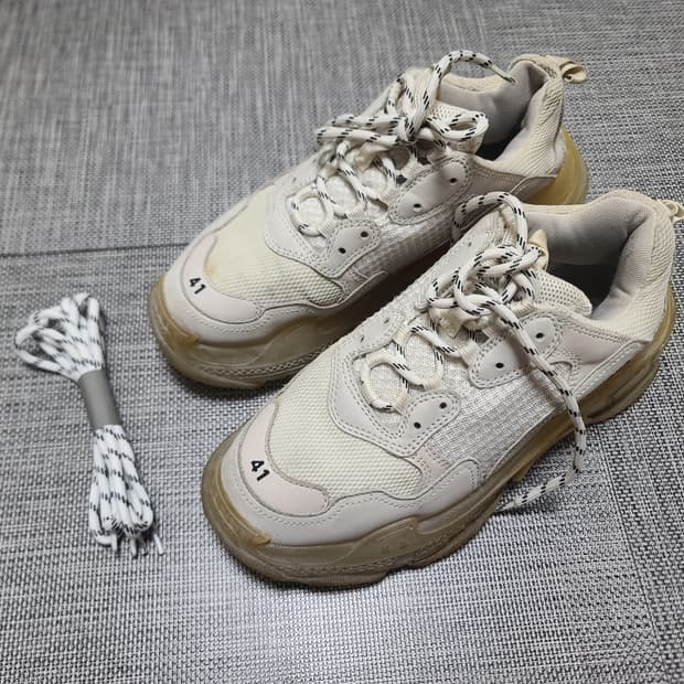 발렌시아가 트리플s 41사이즈 스니커즈