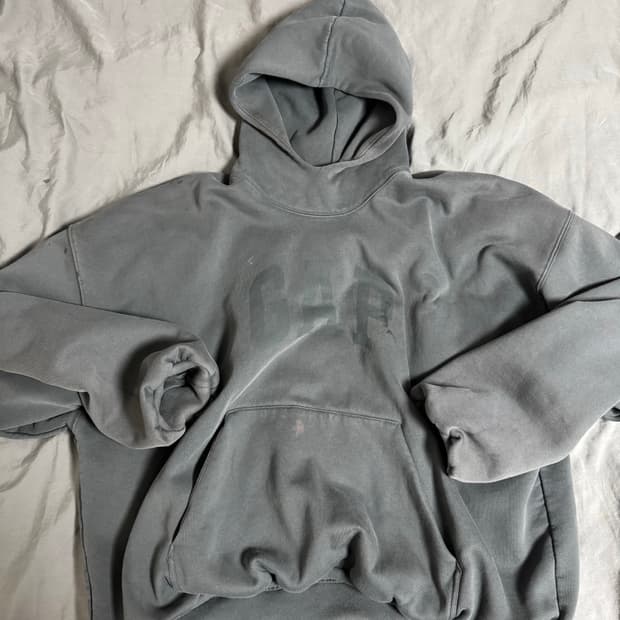 이지 갭 발렌시아가 도브후드 블랙