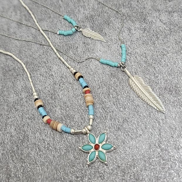 unique necklace set