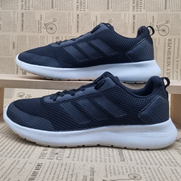 아디다스 엘레멘트 런닝화250