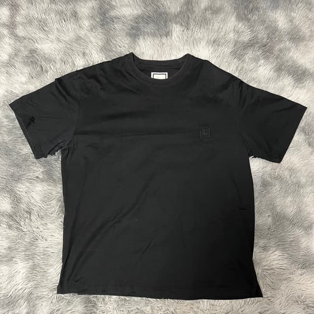 우영미 그라데이션 엠보싱 반팔