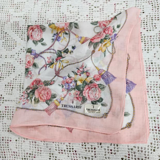 (TRUSSARDI) 플라워 로프패턴 손수건