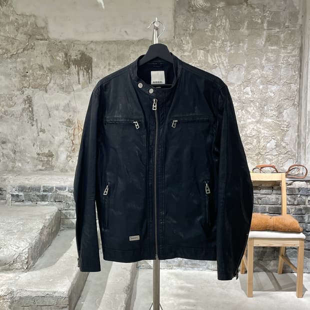 디젤 블랙 유틸리티 글로시 쉽 레더 자켓