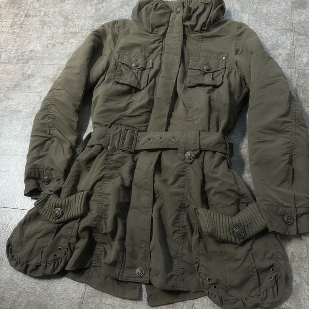 유틸리티 벨티드 하이넥 셔링 자켓