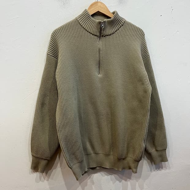 프릭스스토어 반집업 니트