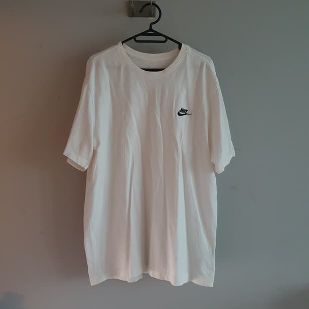 NIKE 나이키 반팔 티셔츠)105