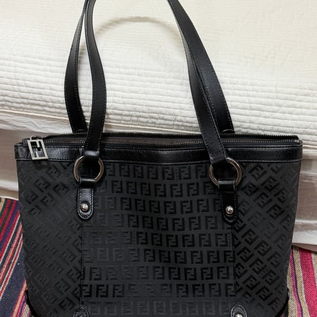 펜디 FF 주키노 숄더백