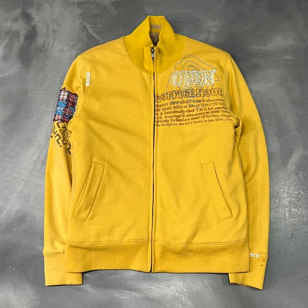  본더치 자수 레터링 퍼 자켓 y15400