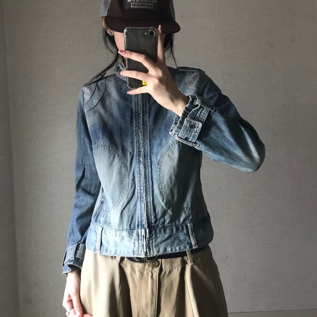 넥버클 디테일 데님자켓