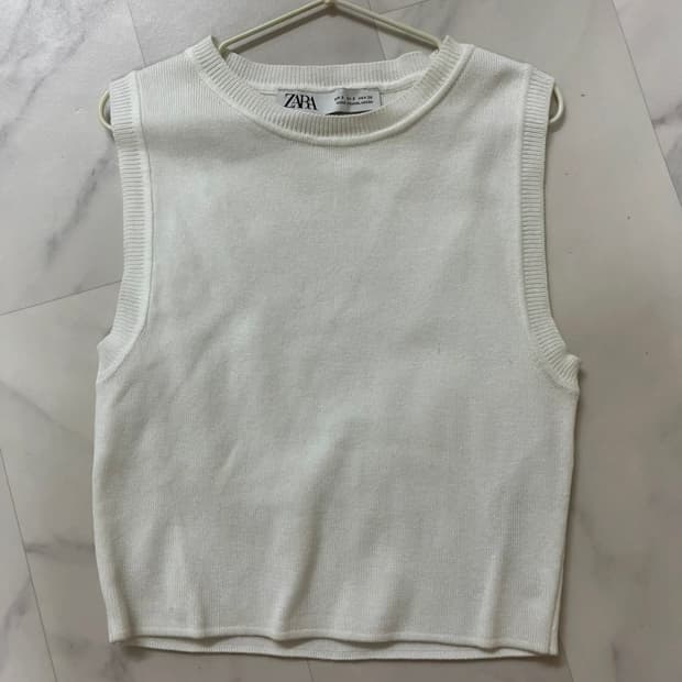 Zara 화이트 나시