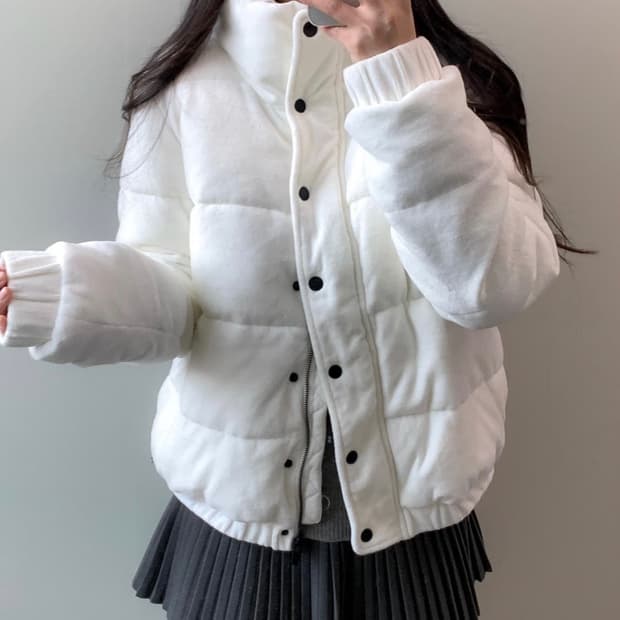 DKNY 벨벳 패딩 (화이트 s)