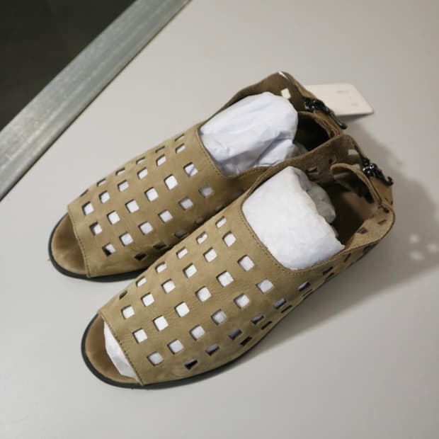 Arche punching shoes
