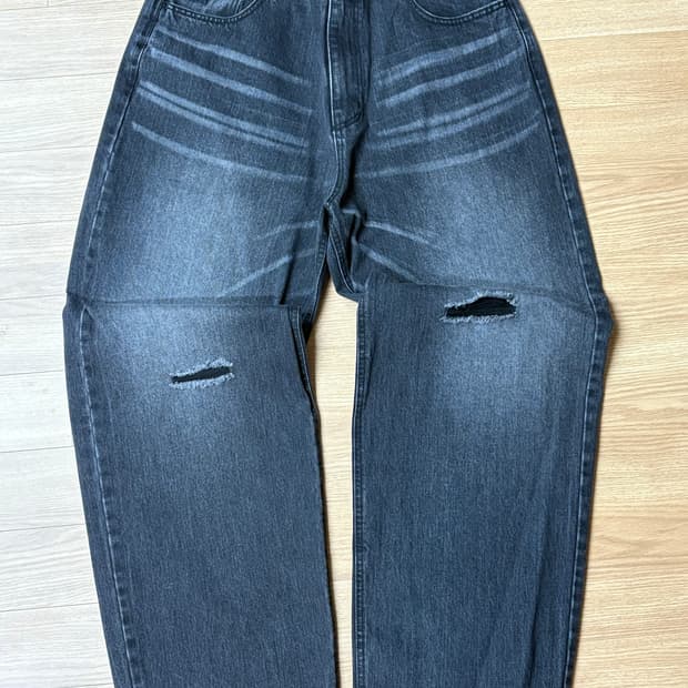 Letter 블랙 데님 팬츠