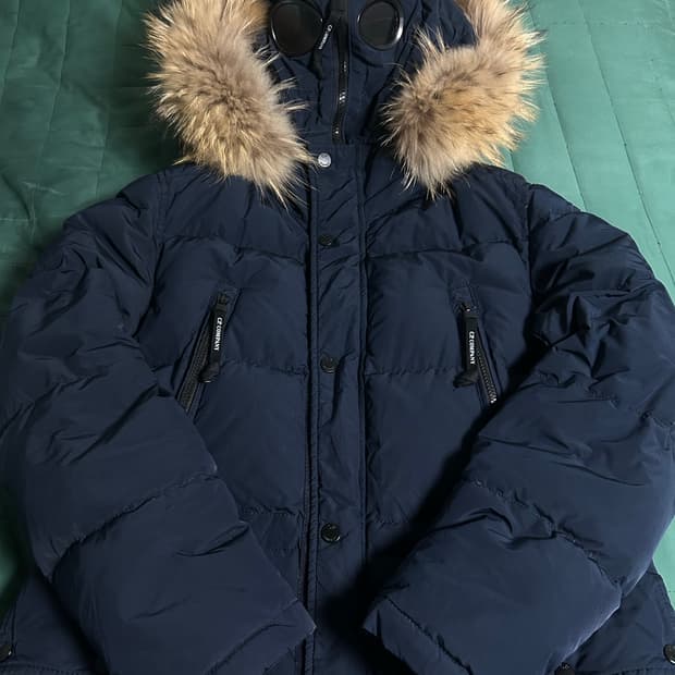 CP컴퍼니 라쿤 야상 패딩