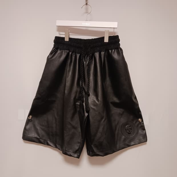 바이더알 해골로고 가죽 팬츠