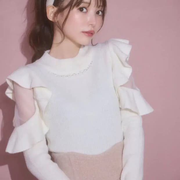 미셸마카롱 펄 진주 프릴 니트 탑 톱스 긴팔상의 블라우스 스나계 양산걸리