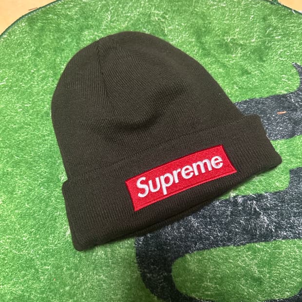 슈프림 뉴에라 비니