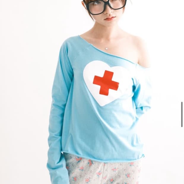 샵페어리 크로스 하트 컷오프 티셔츠 민트 구합니다!!ㅠㅠㅠㅠ