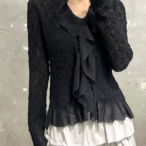 IsseyMiyake 이세이미야케 블랙 러플 가디건