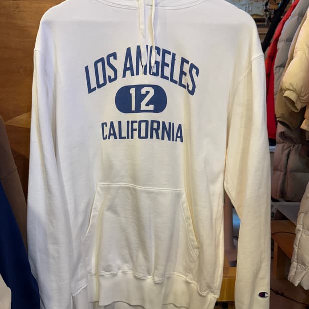 챔피온 레터링 화이트 후드티