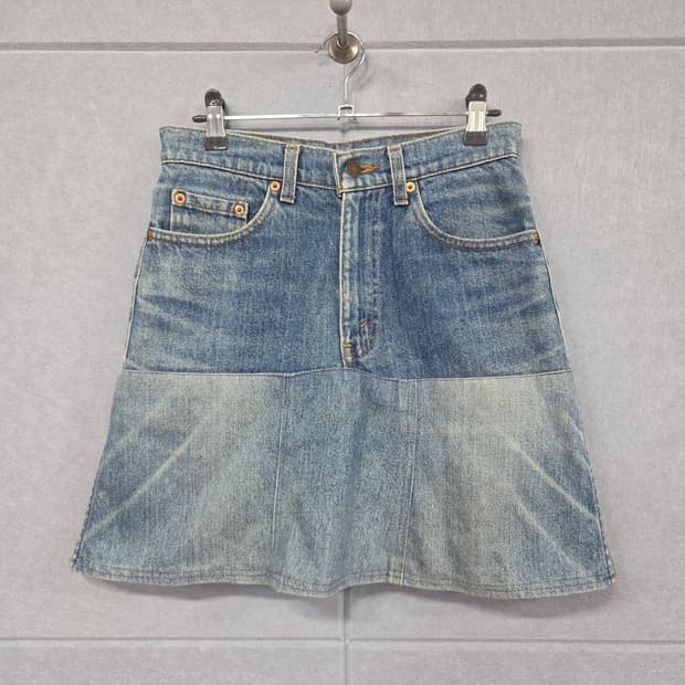 Levi's 리바이스 빈티지 610 리워크 데님 플레어 스커트