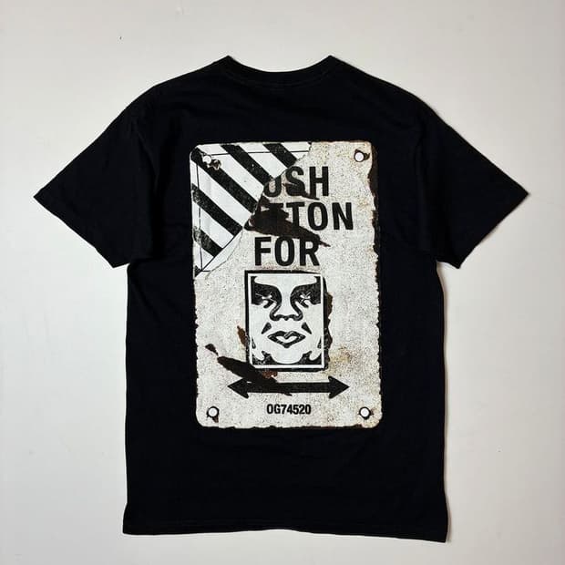 오베이 크로스워크 사인 코튼 반팔 티셔츠 PN9607