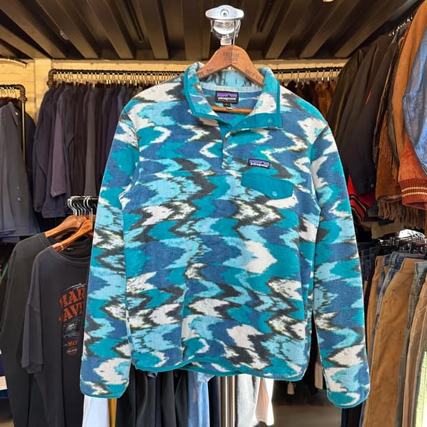 파타고니아 신칠라 풀오버 후리스 스낵티