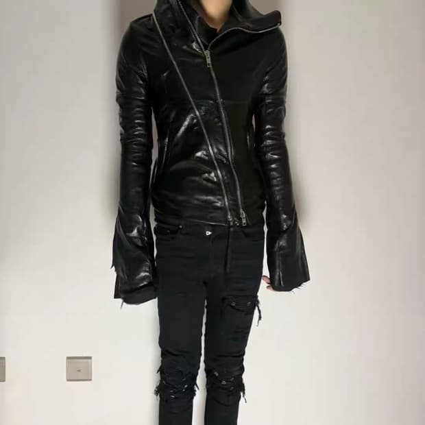 Dox 서울  / 아커맨 테이퍼드 하이넥 램스킨 레더자켓