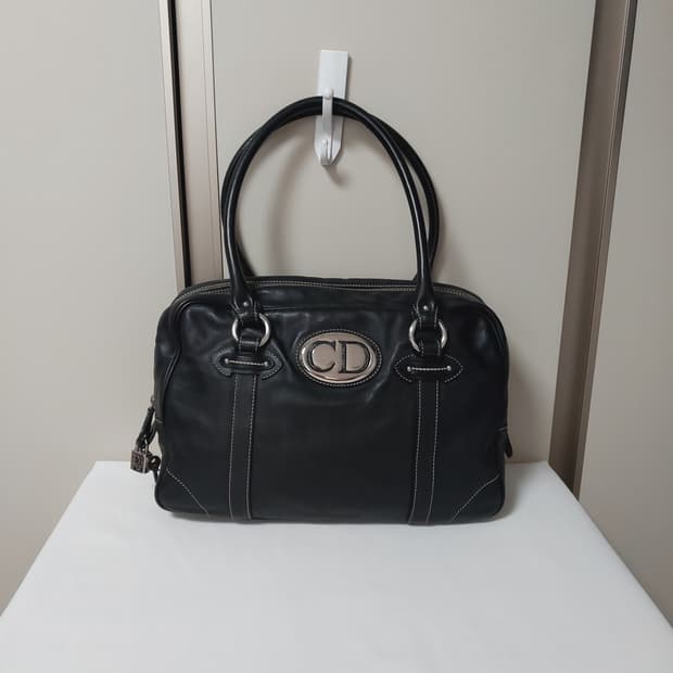 디올 빈티지 은장 CD로고 숄더백