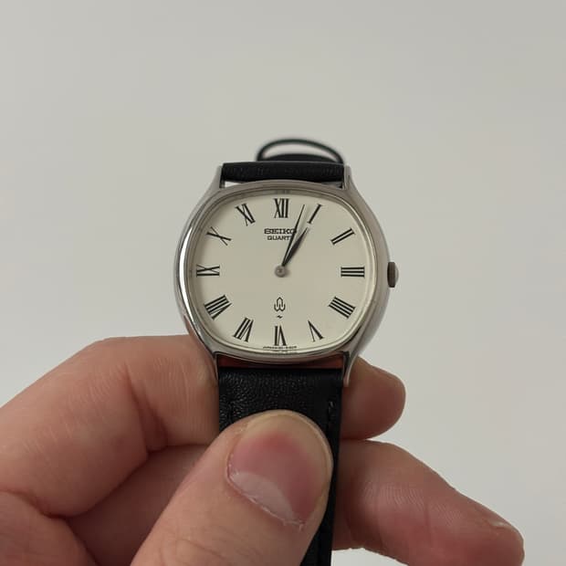 세이코 1970년대 Chariot 로만 인덱스 쿠션 스퀘어 실버 쿼츠