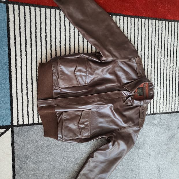 아카펠라클로딩 a2 카우하이드(암소가죽)44 한정판