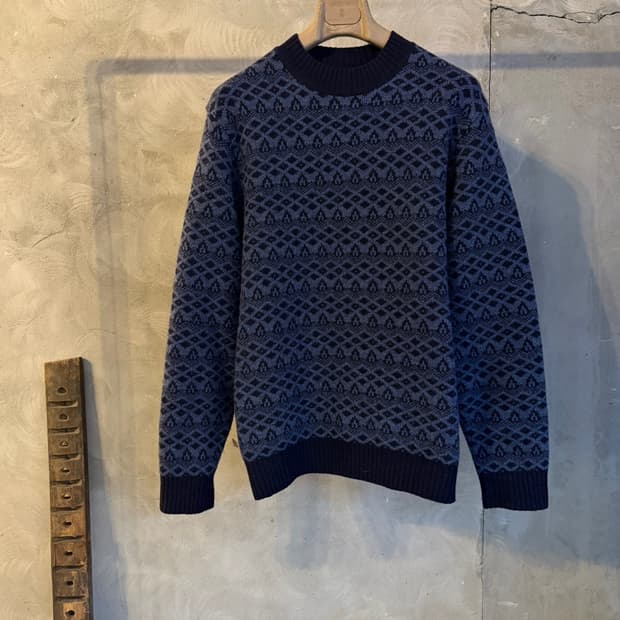 맨온더분 페어아일 니트 100