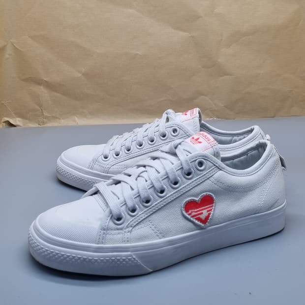 아디다스 니짜 트레포일 스니커즈250