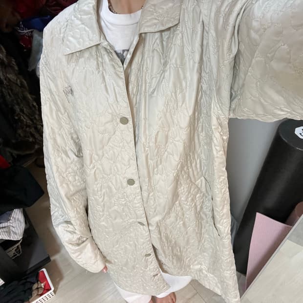 스투시 퀄팅 자켓 우먼