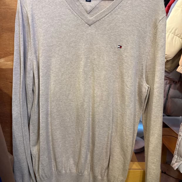 타미힐피거 베이지 니트