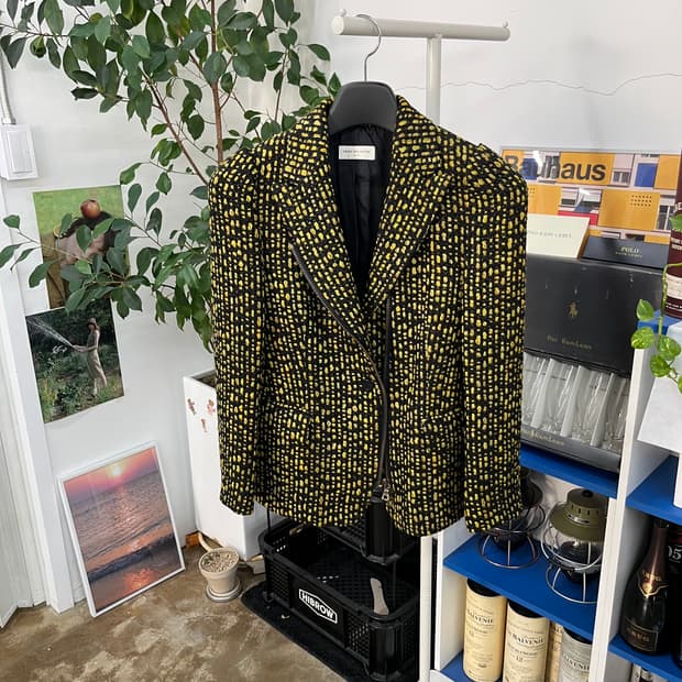 드리스반노튼 숄더퍼프 트위드 자켓 38