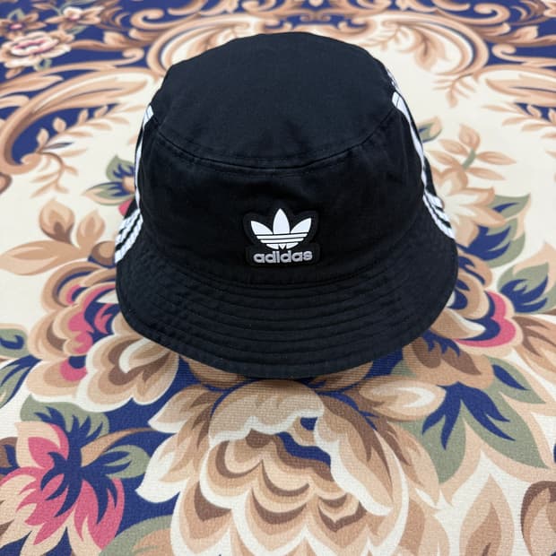 아디다스 Adidas 트레포일 삼선 버킷햇(블랙,검흰)