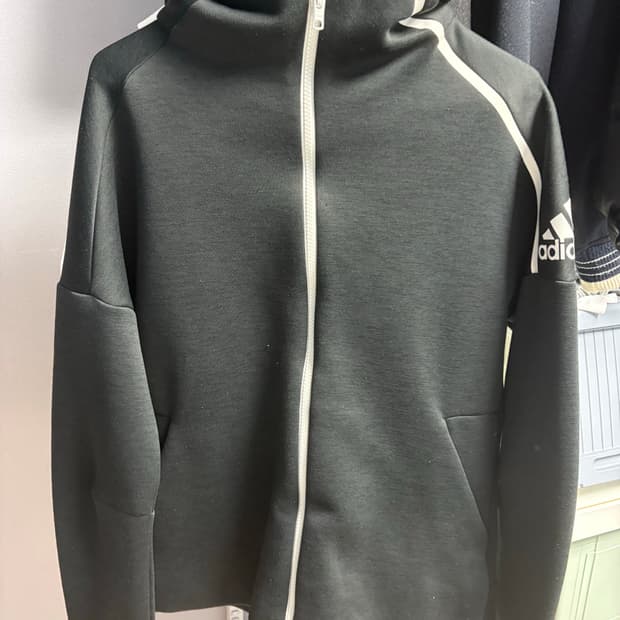아디다스 슬림핏 후드집업