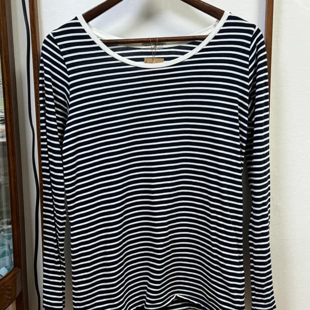 스트라이프 슬리브