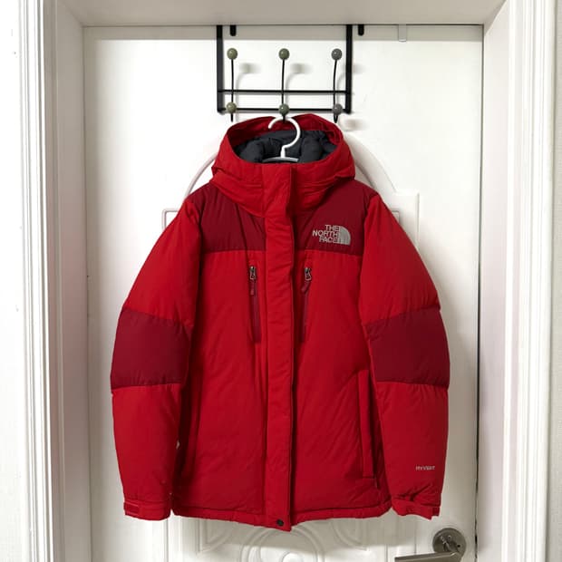 85 M사이즈 여성 노스페이스 하이벤트 패딩 히말라야