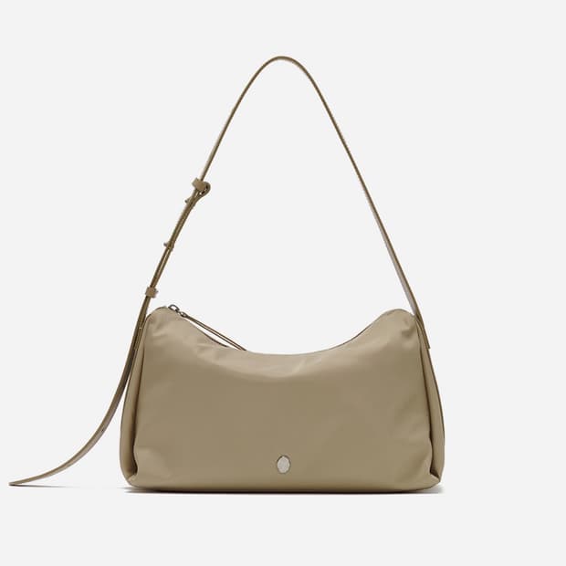 오스트카카 소프트숄더 나일론백 새상품