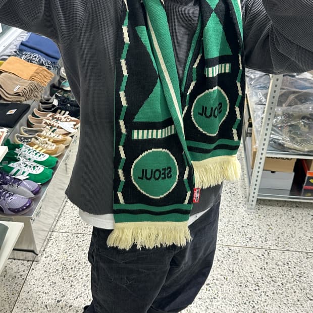 [OS] 마우리치오 카텔란 뮤지엄 리그 스카프