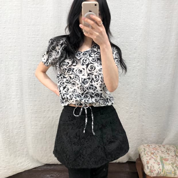 Rose garden top