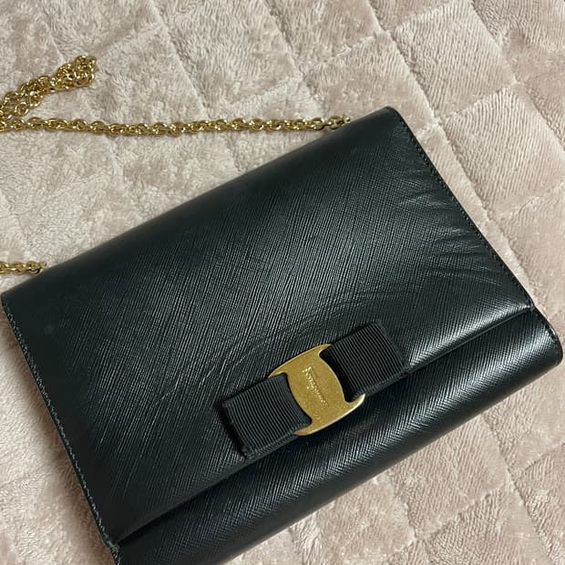 페레가모 체인 미니 크로스 백